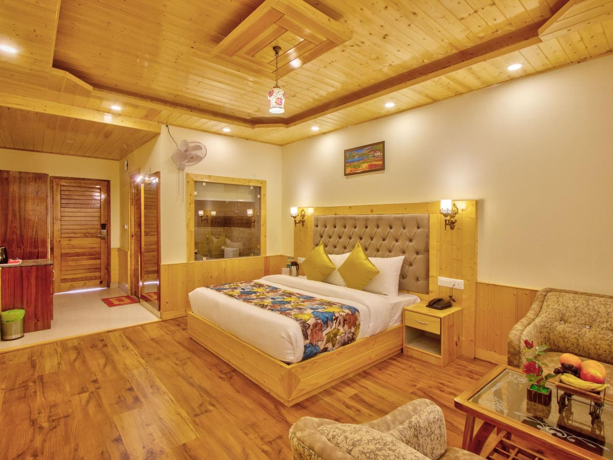 Swastik Grand Manali Hotell Exteriör bild
