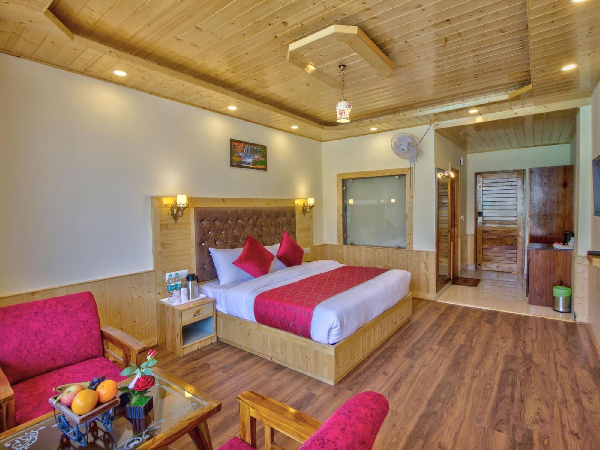 Swastik Grand Manali Hotell Exteriör bild